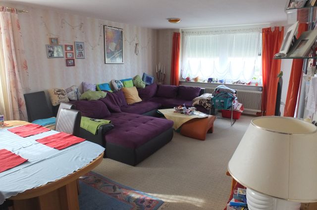 Platz für die ganze Familie - Geräumige 4 Zimmer Woohnung mit Weitblick